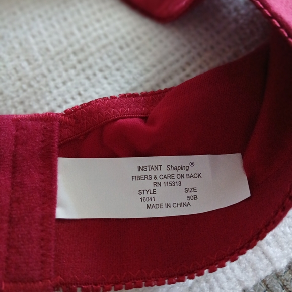 Plusform Instant Shaping Red Bra Size 50B New - Picture 11 of 12
